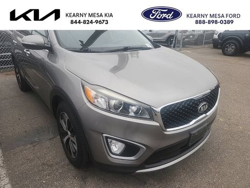 Used 2017 Kia Sorento EX w/ EX Advanced Touring Package FWD image 1
