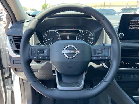 New 2026 Nissan Rogue SV FWD image 18