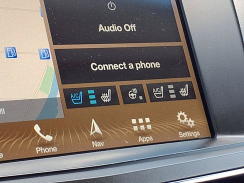 Used 2019 Lincoln MKT AWD image 5