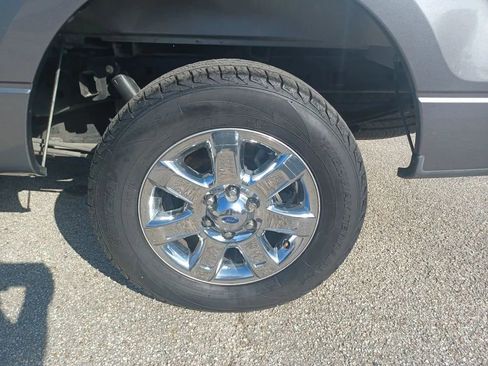 Used 2014 Ford F150 XLT w/ XLT Chrome Package image 21