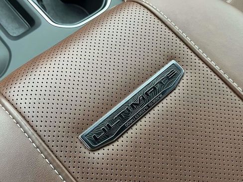 Used 2025 GMC Sierra 2500 Denali Ultimate image 37