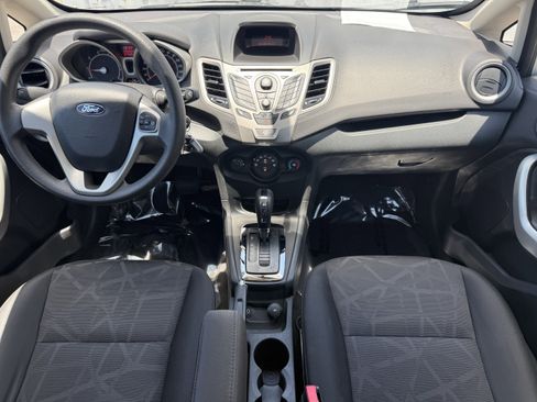 Used 2013 Ford Fiesta SE w/ Super Fuel Economy Pkg FWD image 14