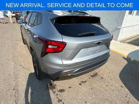 Used 2025 Chevrolet Trax ACTIV w/ Driver Confidence Package FWD image 7