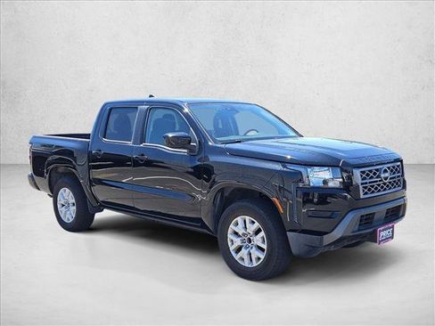 Used 2022 Nissan Frontier SV RWD image 3