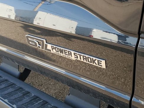 New 2026 Ford F250 Lariat w/ Black Appearance Package image 7