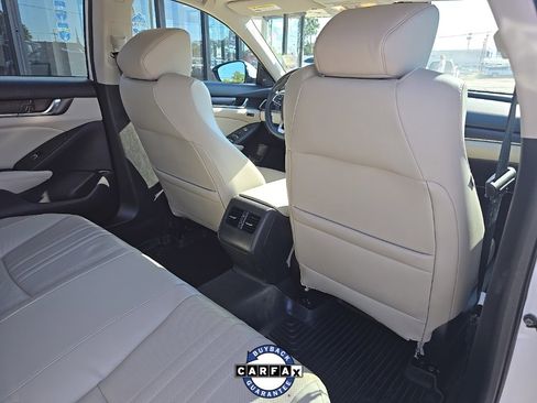 Used 2018 Honda Accord EX-L image 25