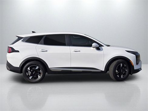 New 2026 Kia Sportage LX image 4