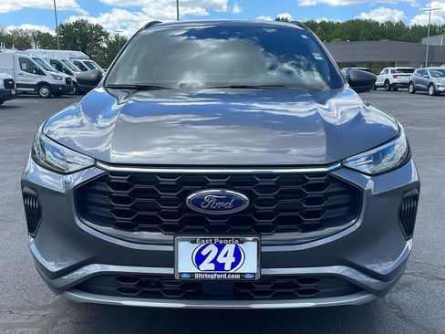 Used 2024 Ford Escape ST-Line w/ Tech Pack #1 AWD/4WD image 8