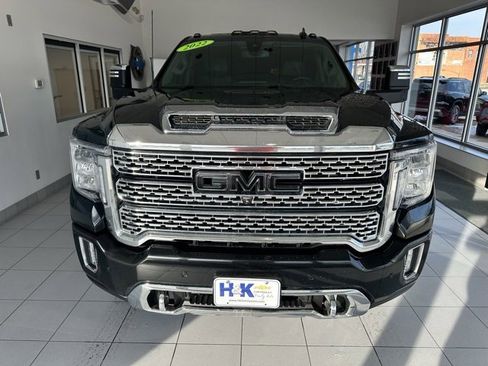 Used 2022 GMC Sierra 2500 Denali image 2