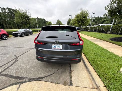Used 2024 Honda CR-V EX image 7