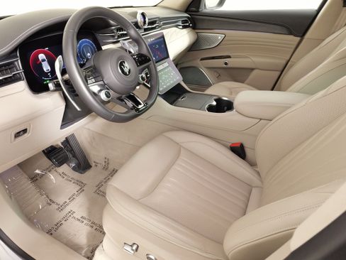 Used 2023 Maserati Grecale GT AWD/4WD image 29