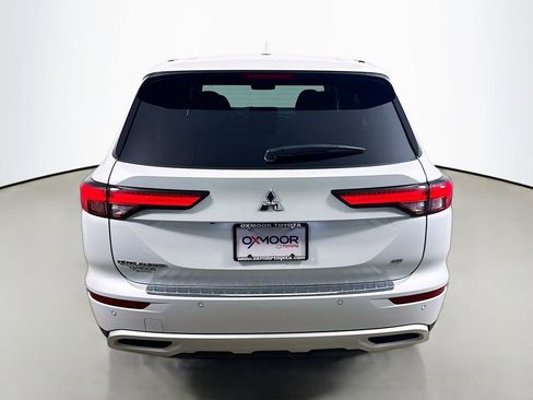 Used 2024 Mitsubishi Outlander SE image 6