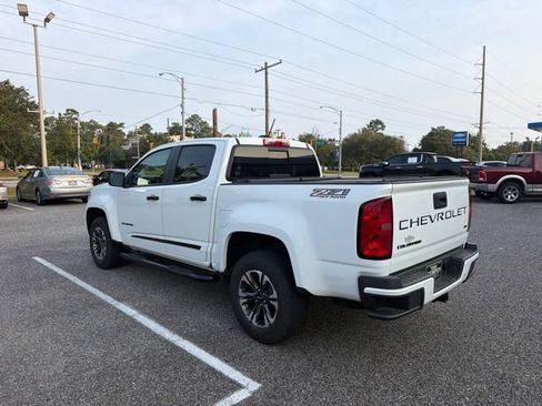 Used 2022 Chevrolet Colorado Z71 w/ Safety Package AWD/4WD image 7