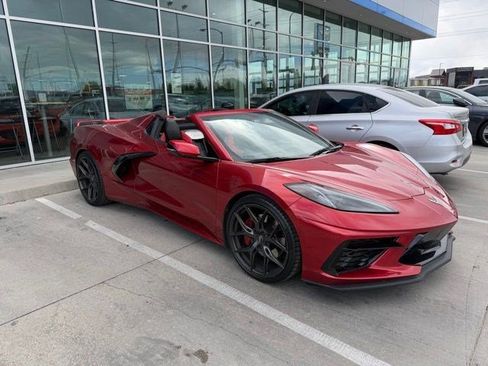 Used 2021 Chevrolet Corvette Stingray Premium Conv w/ Z51 Performance Package image 2