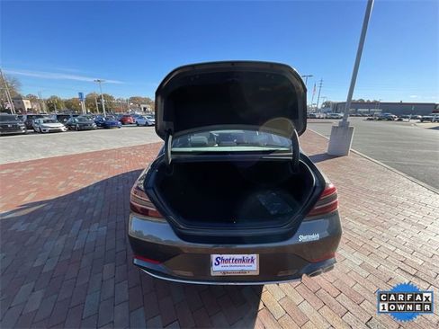 Used 2023 Genesis G70 2.0T image 34