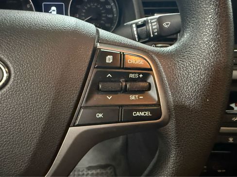 Used 2018 Hyundai Elantra SEL FWD image 18