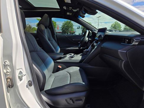 Certified 2024 Toyota Venza Limited AWD/4WD image 12