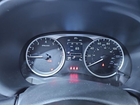 New 2025 Nissan Kicks Play S image 15