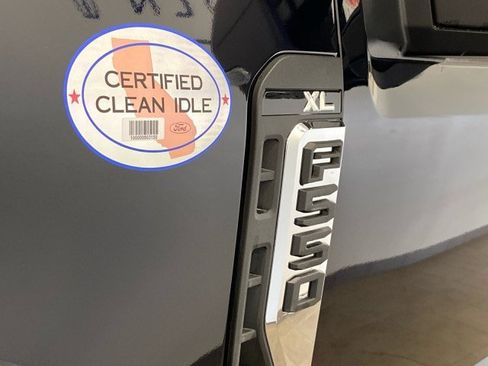 New 2024 Ford F550 4x4 Regular Cab Super Duty image 15