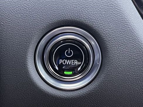 New 2025 Cadillac Lyriq Sport RWD image 18