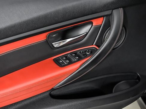 Used 2016 BMW M3 RWD image 14