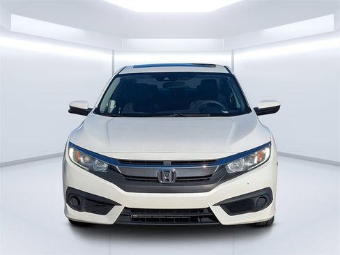 Used 2018 Honda Civic EX image 8