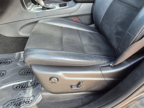 Used 2019 Jeep Grand Cherokee Altitude RWD image 23