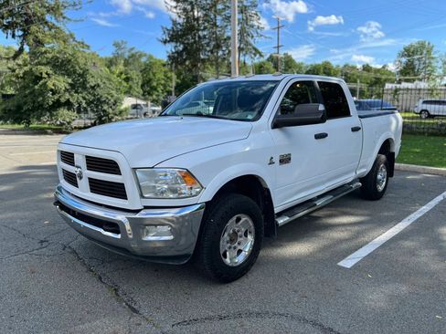 Used 2012 RAM 3500 SLT AWD/4WD image 4