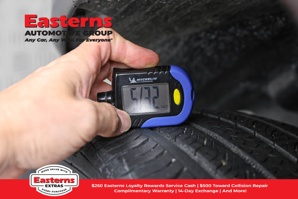 Used 2020 Jeep Compass Latitude AWD/4WD image 31