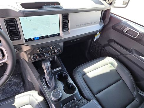 New 2026 Ford Bronco Outer Banks AWD/4WD image 12