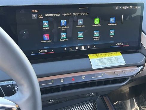 Certified 2025 BMW X3 xDrive30i w/ Convenience Package image 28