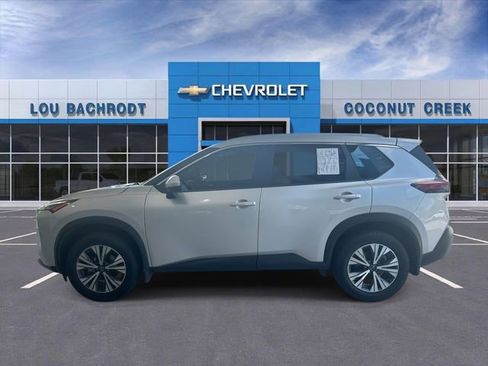 Used 2022 Nissan Rogue SV w/ SV Premium Package AWD/4WD image 5