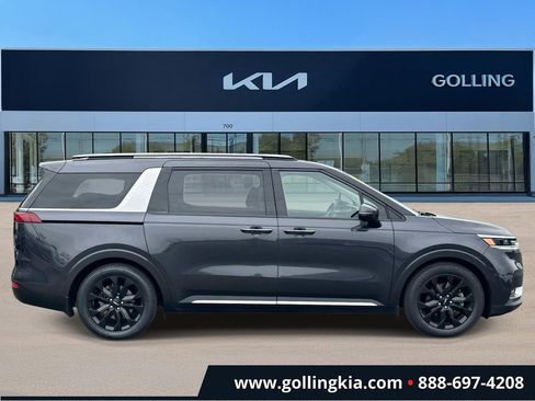 Used 2023 Kia Carnival SX w/ Paint Protection Package FWD image 2