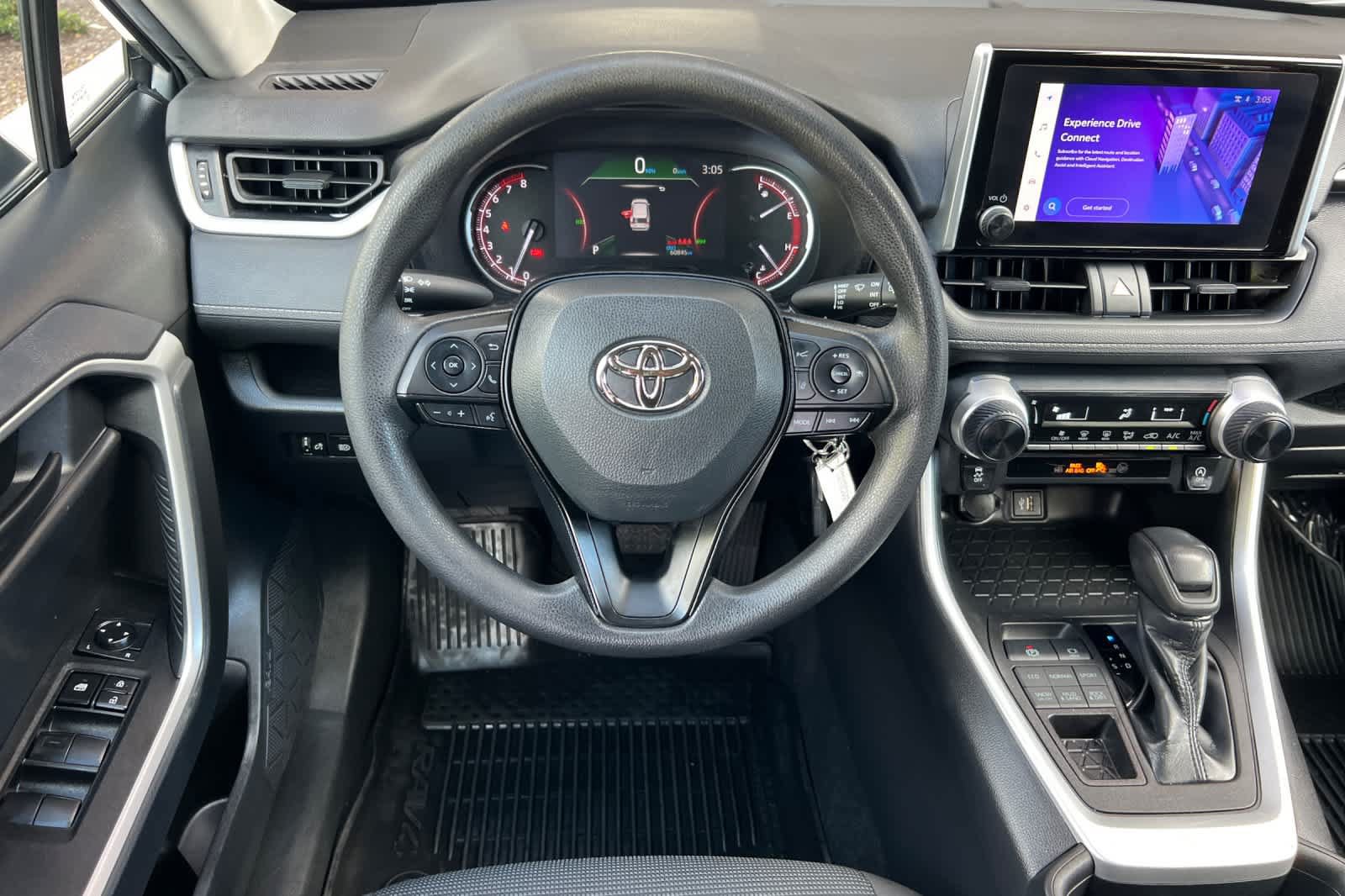 Used 2023 Toyota RAV4 LE AWD/4WD image 15