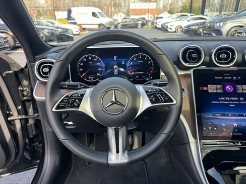 Used 2025 Mercedes-Benz C 300 4MATIC Sedan image 15