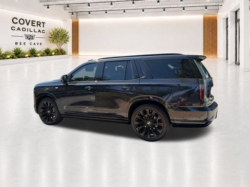 Used 2025 Cadillac Escalade Sport Platinum AWD/4WD image 10