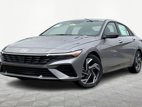 New 2025 Hyundai Elantra Sport image 2