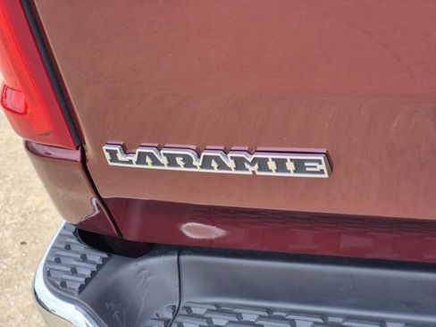Used 2025 RAM 1500 Laramie AWD/4WD image 12