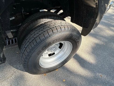 Used 2024 RAM 3500 Tradesman image 18