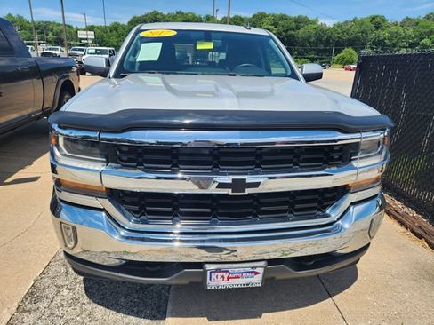 Used 2017 Chevrolet Silverado 1500 LT w/ All Star Edition AWD/4WD image 2