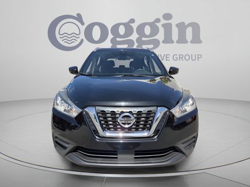 Used 2020 Nissan Kicks SV FWD image 8