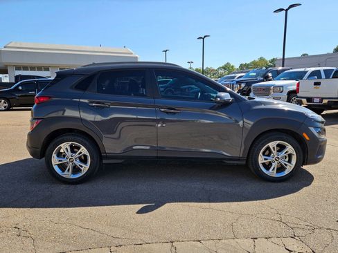 Used 2023 Hyundai Kona SEL w/ Cargo Package image 7