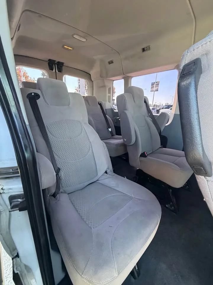 Used 2018 Ford Transit 350 XLT RWD image 9