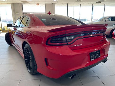Used 2016 Dodge Charger SRT Hellcat w/ Harman/Kardon Audio Group image 5