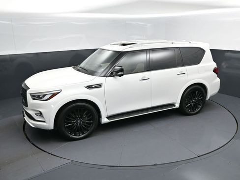 Used 2022 INFINITI QX80 Sensory w/ Cargo Package image 34