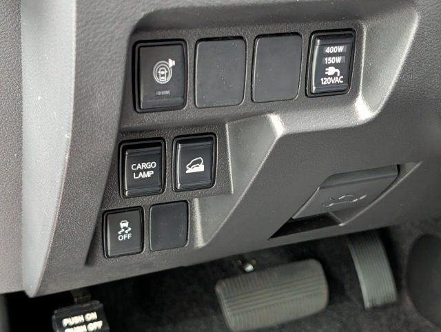 Used 2024 Nissan Frontier SV w/ SV Convenience Package AWD/4WD image 15