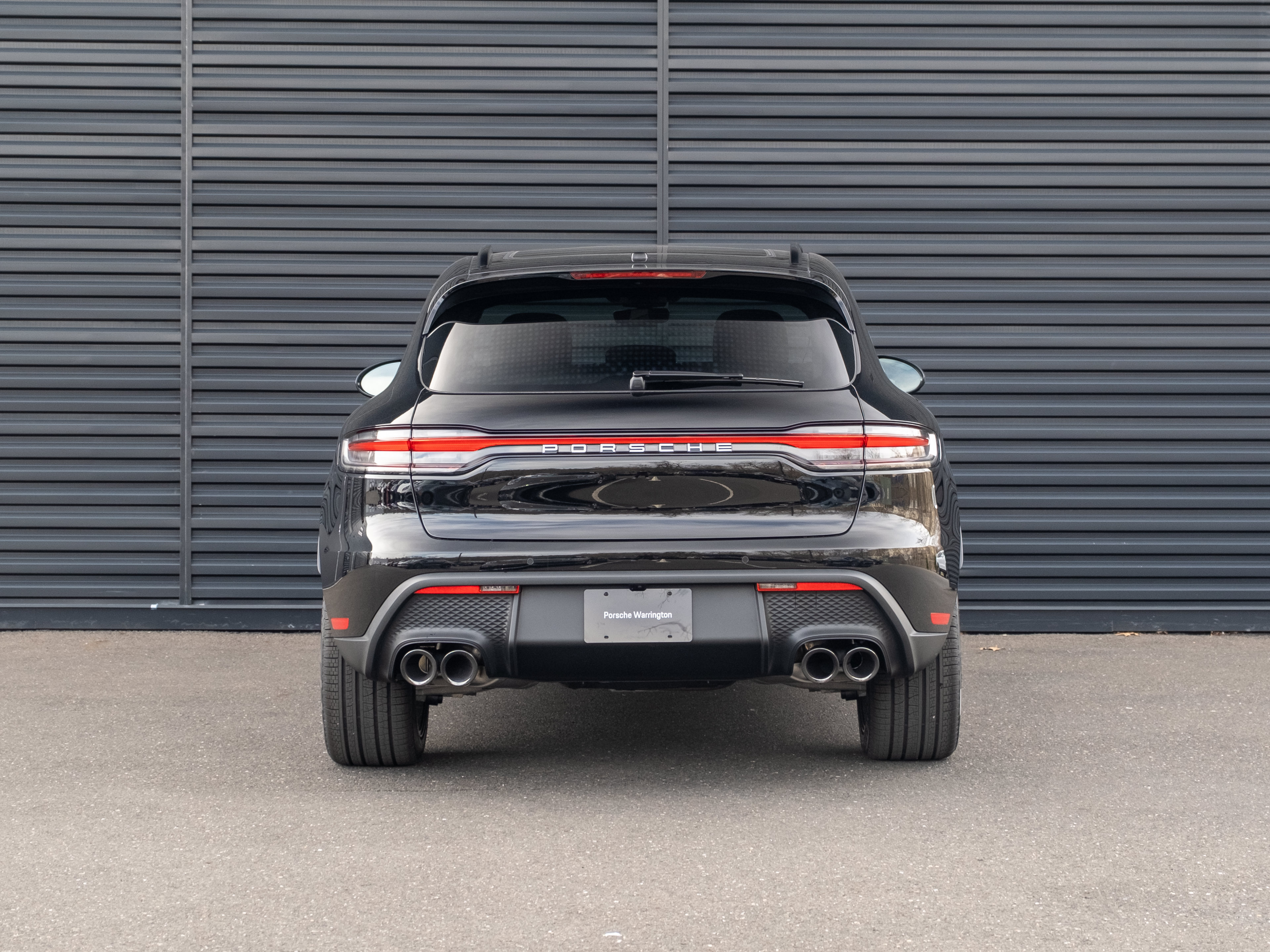 Certified 2026 Porsche Macan AWD/4WD image 7