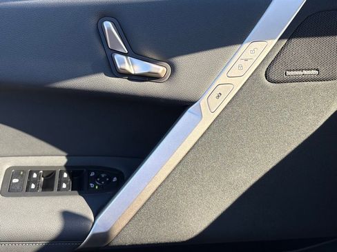 Used 2025 BMW iX xDrive50 w/ Sport Package image 17