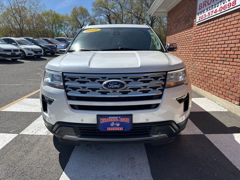 Used 2019 Ford Explorer XLT w/ Equipment Group 202A AWD/4WD image 7