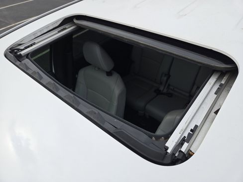 Certified 2023 Honda Passport EX-L image 4